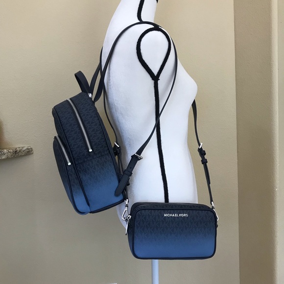 Michael Kors Backpack & camera bag set - Picture 4 of 8